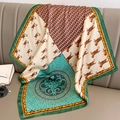 Vintage Seidenschal mit Pferdeprint, Hahnentrittmuster und elegantem grünem Rand - 70*70cm / Grün