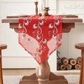 Détail d'un chemin de table rouge avec broderie plume blanche et glands décoratifs - 30*90cm / Plume de Paon Rouge