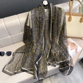 Elegante sciarpa lunga floreale da donna con fiori gialli e bianchi su seta nera - 135*190cm / Giallo e Nero