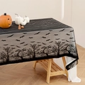 Nappe d'Halloween en dentelle noire avec chauves-souris et arbres sur table en bois - 140*350cm / Style Petite Chauve-souris (小蝙蝠)