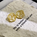 Boucles d'oreilles rose élégantes avec finition dorée et nacre synthétique - Plaqué Or 18K