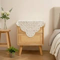 Housse anti-poussière en dentelle brodée blanc crème pour tables de chevet - Marguerite - Blanc Cassé / 60*60cm