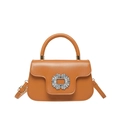 Bolso de mano de cuero marrón con hebilla de cristal y correa de hombro ajustable - Marrón
