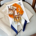 Eleganter Seidenschal mit Barockmuster in Orange und Creme mit Blumenmotiven - 70*70cm / Beige-Orange