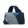 Borsa a mano patchwork in velluto denim con cuciture a contrasto e manico annodato - Blu