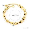 Dettaglio del bracciale a catena spessa in acciaio inossidabile placcato oro 18k con gancio - Bracciale a catena con nodo oro (BC210018G)
