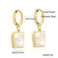 Détail des boucles d'oreilles en acier inoxydable doré 18K avec nacre blanche - Ea58190ag