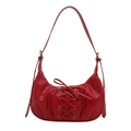 Rote Halbmond-Schultertasche mit Schnürdesign und matter Kunstleder-Oberfläche - Rot