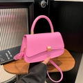 Bolso de mano retro rosa neón para mujer con cierre dorado y correa cruzada - Rosa