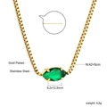 Dettaglio del ciondolo marquise verde dorato su catena veneziana in acciaio inox - Verde (NE2C280JG)