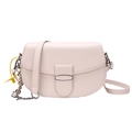 Bolso de hombro tipo silla de montar color crema con correa y detalle de cadena perla - Blanco