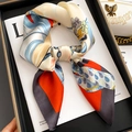 Elegante foulard in seta beige con stampe floreali vintage e finitura satinata - Beige Arancione