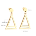 Détail des boucles d'oreilles géométriques en acier inoxydable doré avec dimensions - Double Triangle Or