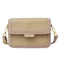 Borsa a tracolla beige da donna con bordo rosa e scritta fashion dorata - Cachi