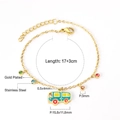 Détail du bracelet en acier inoxydable doré avec bus dessin animé et zircons - Thème Bus Dessin Animé (BR24170MG)