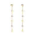 Orecchini a nappa lunga dorati con ciondoli a stella e zirconi su sfondo bianco - Oro / Stella + Diamante (EA547901)
