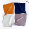 Foulard quadrato effetto seta con patchwork a quattro colori arancione e blu - Grigio Scuro Caramello