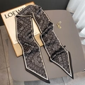 Lungo foulard in seta bianco e nero con motivo paisley come accessorio per capelli - 15*150cm / Nero