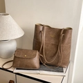 Set borsa tote vintage in pelle PU marrone con tracolla abbinata e scritta in oro - Cachi