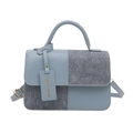 Bolso bandolera azul cielo de moda con asa texturizada y correa de hombro ajustable - Azul