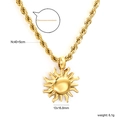 Dettaglio del ciondolo a sole dorato con dimensioni su collana a corda d'oro - Pendante Sole Dorato Catena di Corda (NE2D9401G)