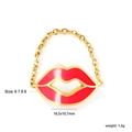 Goldener Gliederkettenring mit glänzend rotem Emaille-Lippenanhänger und Maßangaben - US 6 / Rote Lippe (RI1565E6-9G)