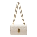 Cremefarbene Stepptasche mit goldener Kette und Wellenmuster-Nähten für Damen - Gebrochenes Weiß