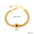 Makro-Detail des 18k Gold-Maschenarmbands mit Sonnenblumen-Steinanhänger und Karabinerverschluss - Sonnenblumen-Braunes-Edelsteinarmband (BR27690GG)