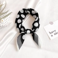 Élégant foulard en soie avec pois blancs sur fond noir et bordure à rayures fines - 53x53cm / Noir à Pois (ZS-82)