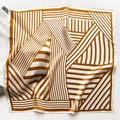 Pañuelo de seda cuadrado con rayas geométricas oro naranja sobre fondo blanco - Estilo de Rayas Geométricas / 53*53cm / Amarillo Jengibre
