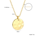Collana albero della vita in acciaio dorato con ciondolo martellato e catena a sfere - Stile Martellato Tondo (NE2E8801G)