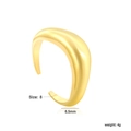 Dettaglio anello oro taglia 8 con larghezza 6,5mm e peso 4g su sfondo bianco - Stile Specchio Liscio Largo (RI159008G)