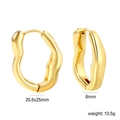 Detailansicht goldener unregelmäßiger Wellenohrringe mit Maßen 20,6x25mm und Gewicht - Unregelmäßige Wellen Ohrringe (EA334601G)