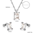 Dettaglio del set di collana e orecchini in zircone con pietre taglio rettangolo 5x7mm - Stile Zirconia Quadrata Argento (SE26290AS)