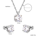 Dettaglio set gioielli zircone con collana 40+5cm e orecchini a lobo 7x7mm color argento - Stile Zircone Rotondo Argentato con Incastonatura a Griffe (SE26350AS)