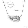 Detailansicht der Wassertropfen-Halskette mit Maßen 40+5cm und 20mm Anhängerbreite - Silber