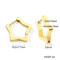 Detail of gold-plated stainless steel star-shaped hoop earrings with size measurements - Star Style / Gold