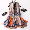 Eleganter Seidenschal mit Pferde- und Blumenmuster in Orange und Marineblau - Khaki Orange Reitsport (F-148) / 90x180cm