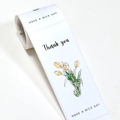 Rolle weißer Tulpen 'Thank You' Aufkleber für Geschenkboxen und Verpackungen - Tulpen Illustrationsstil (F71)