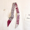 Sciarpa stretta in seta twilly con stampa Cherry Mood e motivo a morsetto bordeaux - 5*90cm / Borgogna
