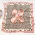 Pañuelo de seda cuadrado con estampado de pata de gallo y diseño de cadena de bocado - 70cmx70cm / Rosa