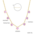 Detailoverzicht van de 18K vergulde roestvrijstalen ketting met paarse hartjes - Paars Hart Goud Stijl (NE2C170CG)