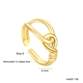 Detalle de anillo geométrico hueco bañado en oro de 18K con tamaño ajustable - Estilo de Envoltura de Líneas Cruzadas (RI161008G)