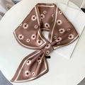 Foulard twilly marrone con stampa a margherite e bordo bianco rifinito a mano - 15*70cm / Rosa Antico