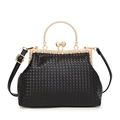 Elegante schwarze geflochtene Abendtasche mit goldener Schließe und Perlenakzent - Schwarz
