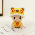 Figura de bebé con sombrero amarillo de danza del león chino para decorar el coche - Estilo León Guiñando Amarillo (5E)