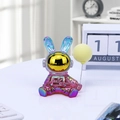 Statuetta di coniglio astronauta arcobaleno con maschera dorata e palloncino giallo - Stile A - Coniglio dell'Universo di Conservazione (Viola Sfumato)