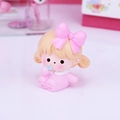Süße rosa Mädchen-Figur aus Harz mit Schleife für Büro- und Autodekoration - Schleife Mädchen Ornament (BJ-11C)