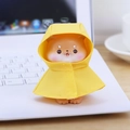 Figura de perro Shiba Inu con impermeable amarillo para decoración de hogar - Estilo C Shiba Inu Adorno Impermeable / Amarillo