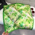 Foulard quadrato di seta verde chiaro con stampe floreali e bordi verde scuro - 65*65cm / Verde Erba (W-495)